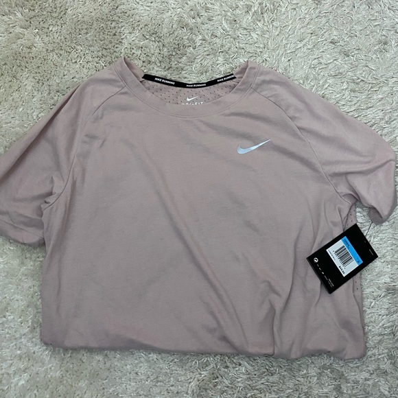 Nike top - Picture 1 of 2